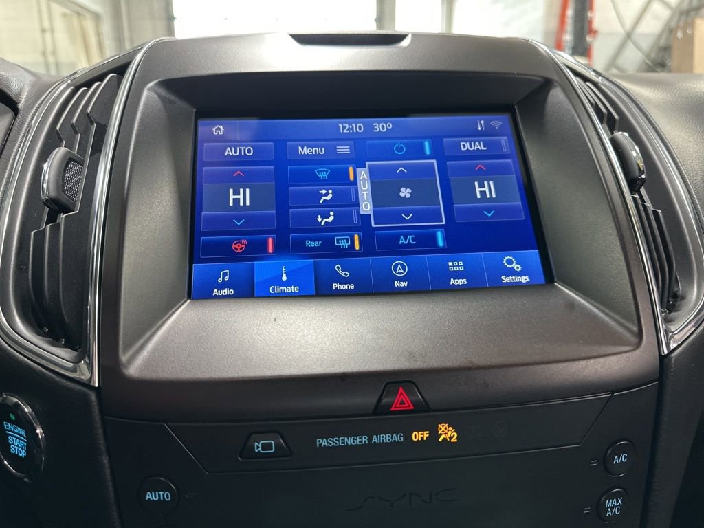 Used 2020 Ford Edge Titanium w/ Equipment Group 301A image 5