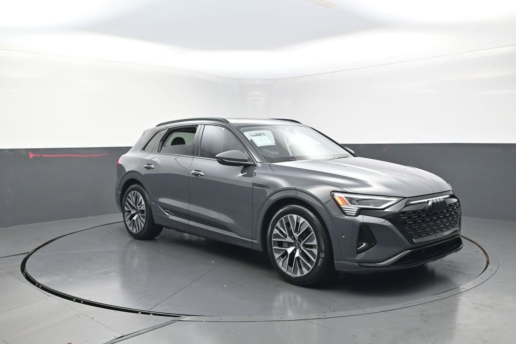 Used 2024 Audi Q8 e-tron Prestige w/ Prestige Package image 3