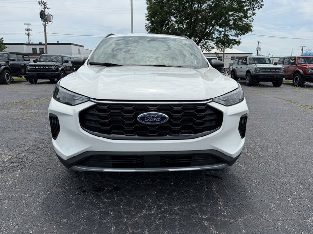 New 2025 Ford Escape ST-Line w/ Cold Weather Package image 3