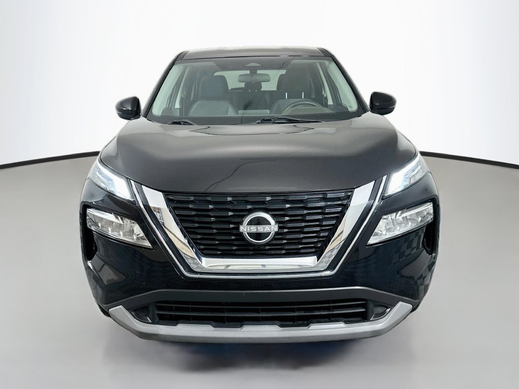 Used 2023 Nissan Rogue SV FWD image 2