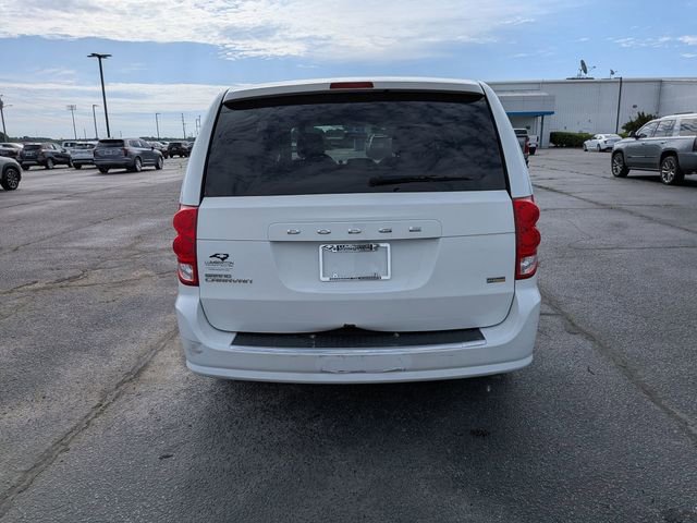 Used 2016 Dodge Grand Caravan SE w/ Quick Order Package 29E SE FWD image 4