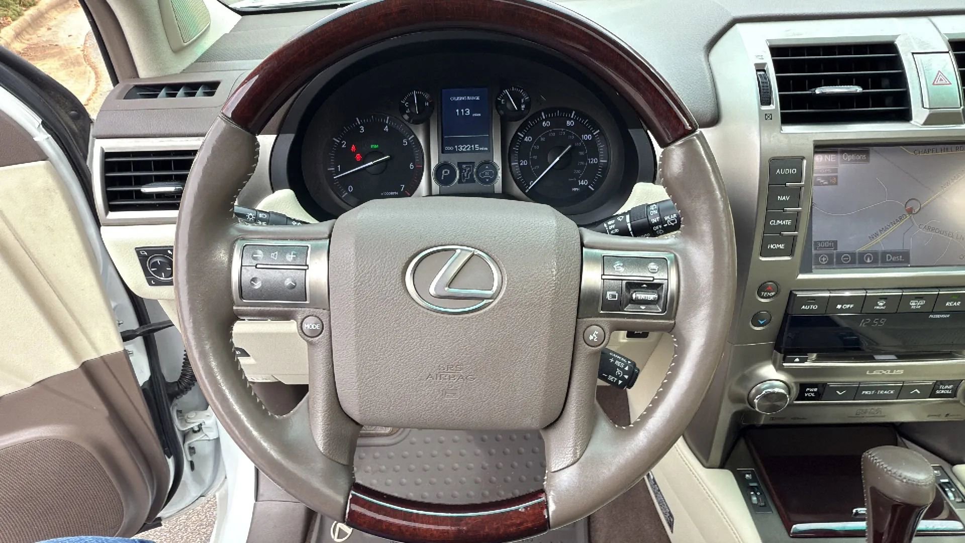 Used 2015 Lexus GX 460 Luxury image 31