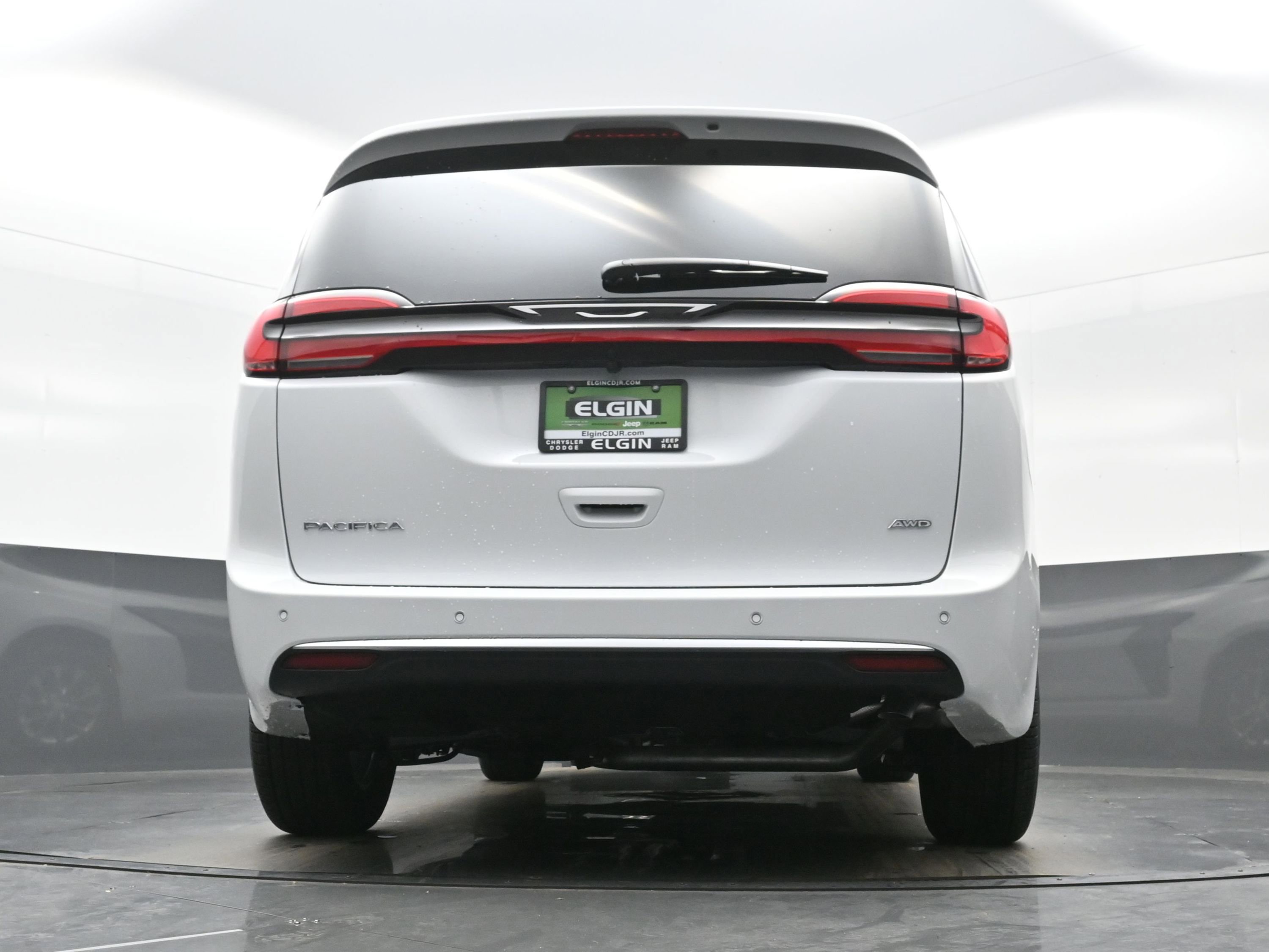 New 2027 Chrysler Pacifica Select AWD/4WD image 15