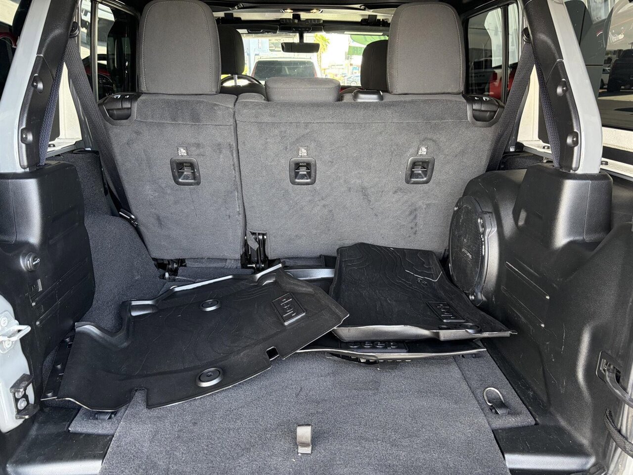 Used 2021 Jeep Wrangler Unlimited Rubicon image 30