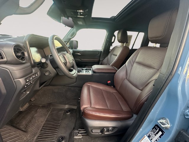 Used 2025 Toyota Land Cruiser w/ Premium Package AWD/4WD image 9