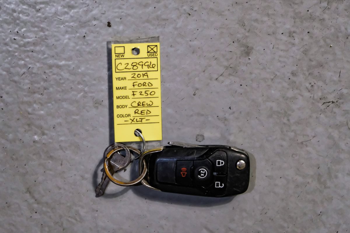 Used 2019 Ford F250 XLT w/ XLT Premium Package AWD/4WD image 57