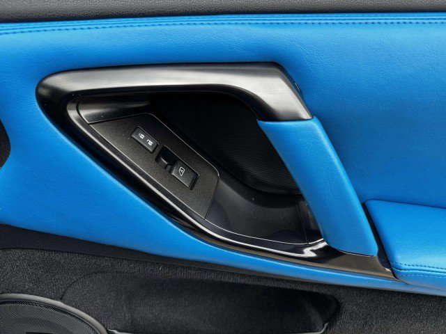 Used 2013 Nissan GT-R Premium image 38