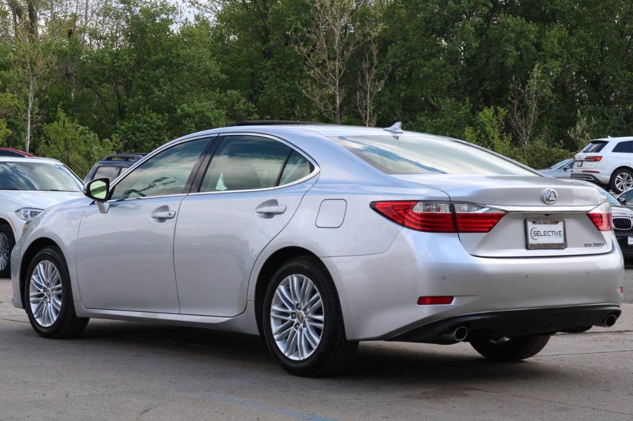 Used 2014 Lexus ES 350 w/ Luxury Package FWD image 10