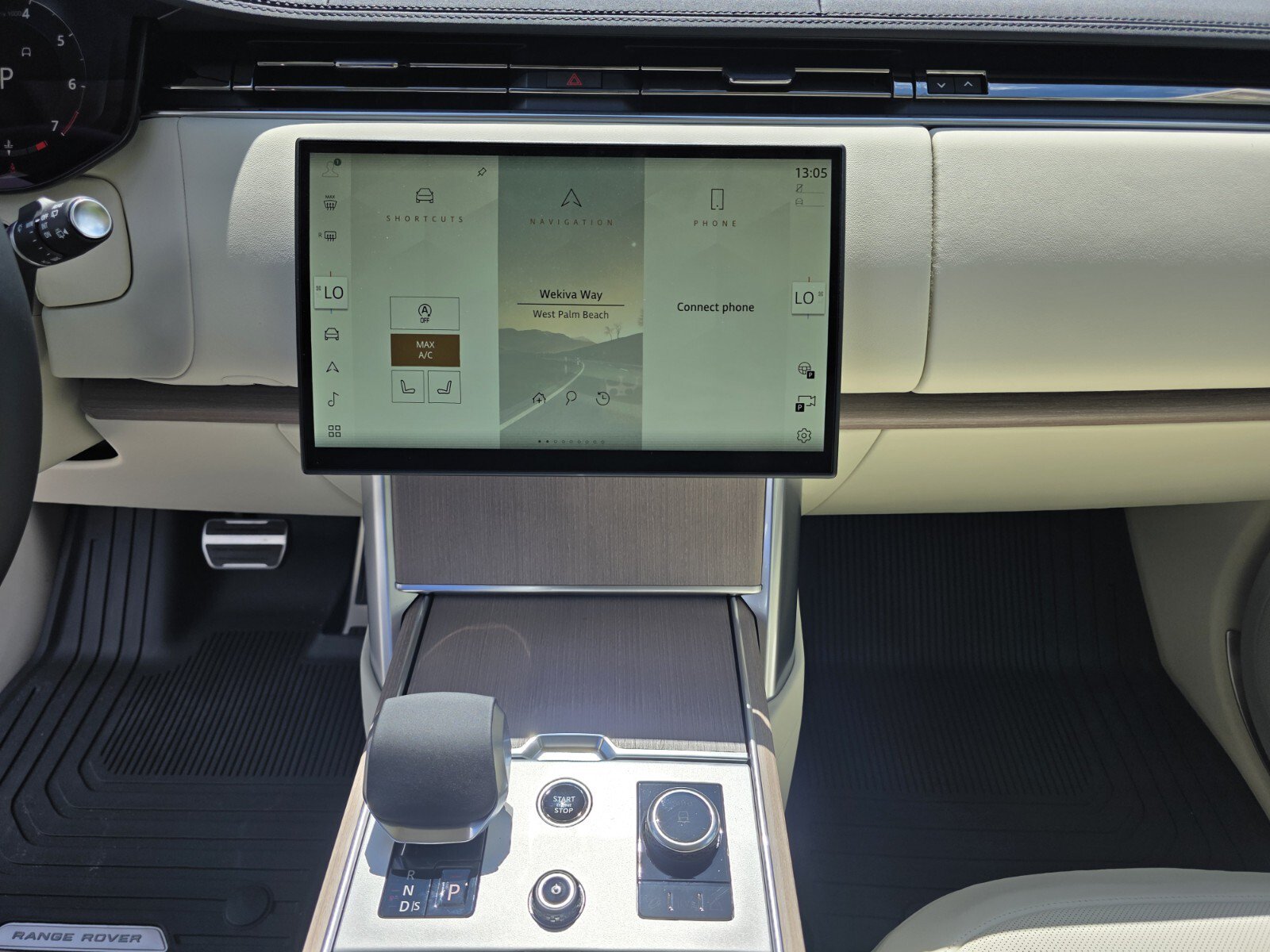 New 2027 Land Rover Range Rover SE AWD/4WD image 16