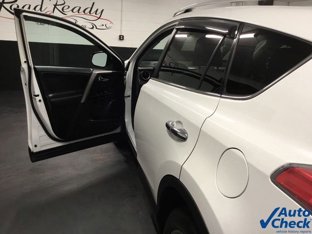 Used 2016 Toyota RAV4 Limited AWD/4WD image 19