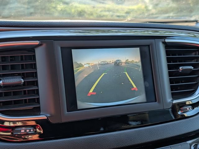 Used 2019 Chrysler Pacifica Touring Plus w/ Tire & Wheel Group FWD image 19