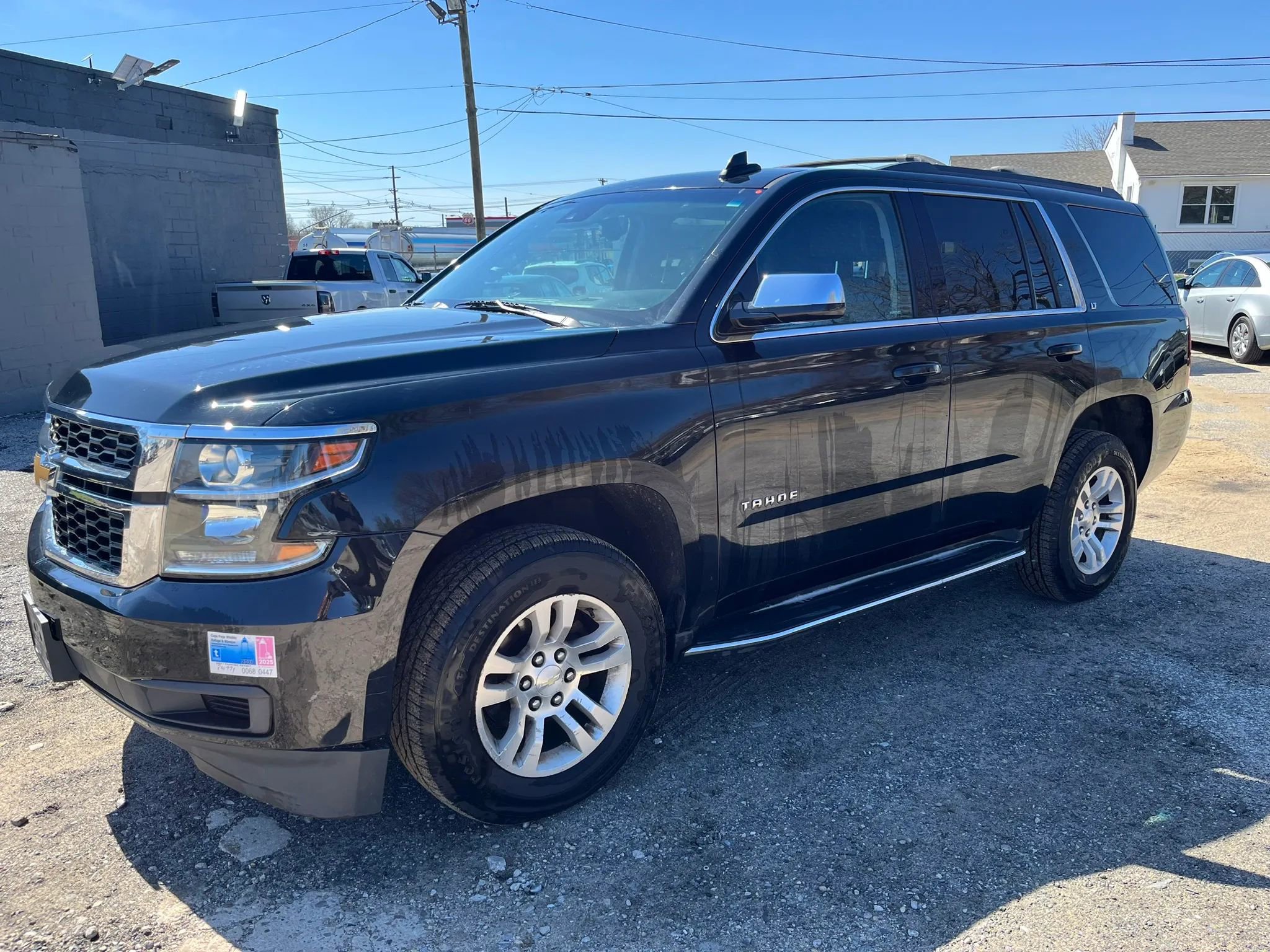 Used 2017 Chevrolet Tahoe LT image 1