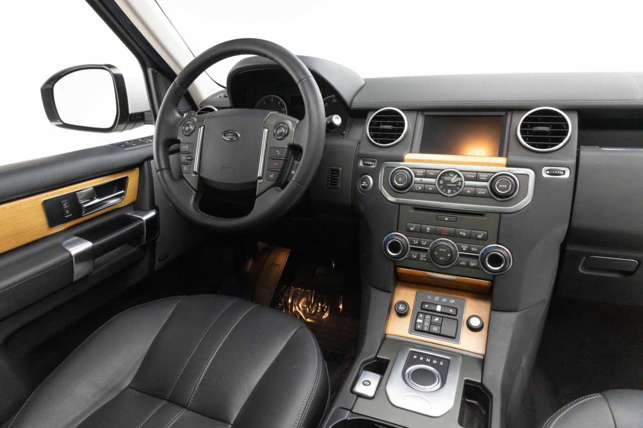 Used 2014 Land Rover LR4 HSE AWD/4WD image 22