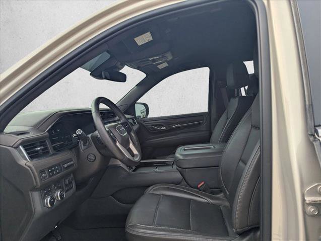 Used 2023 GMC Yukon XL Denali w/ Max Trailering Package AWD/4WD image 11