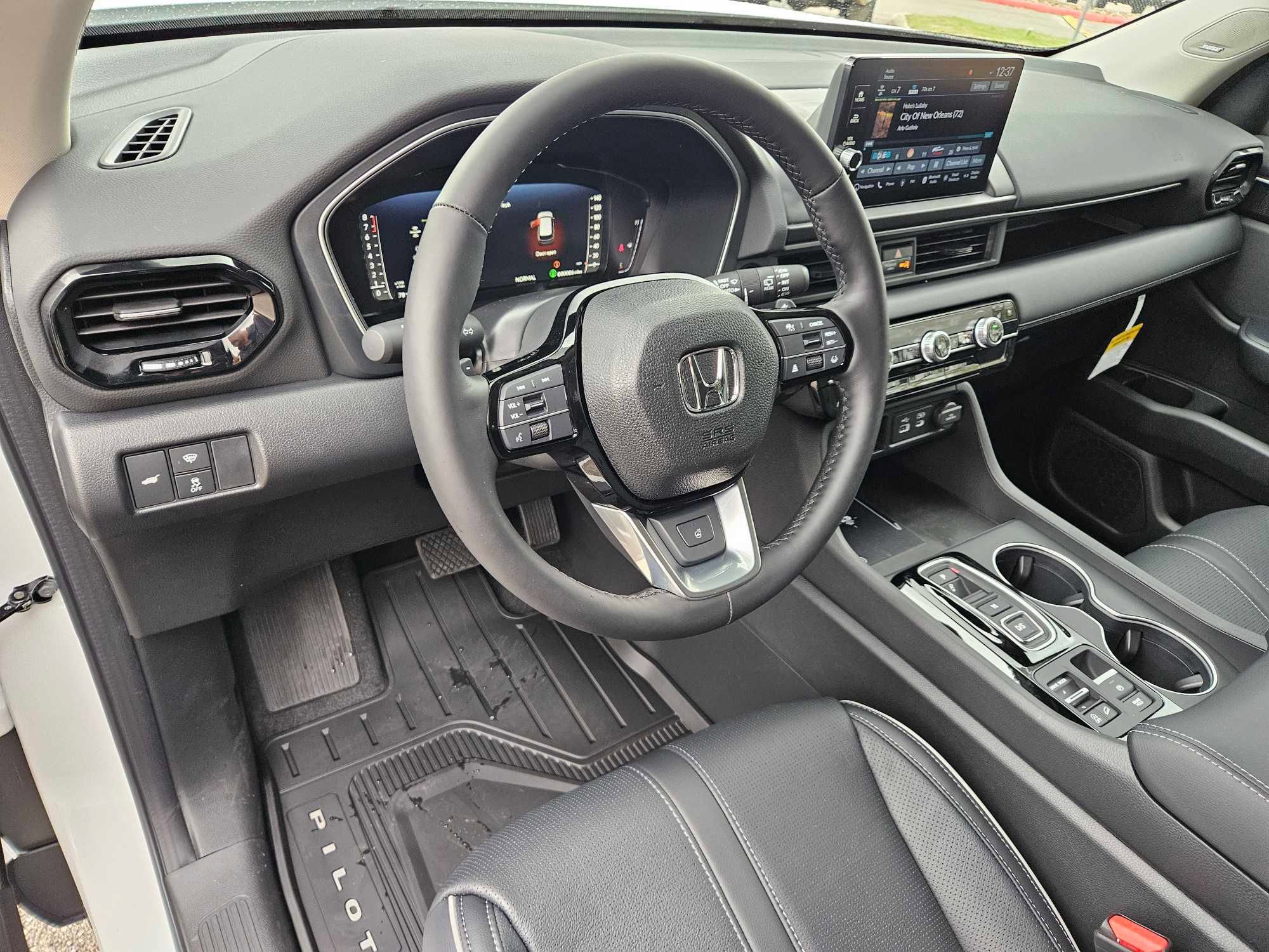 Used 2024 Honda Pilot Elite image 43