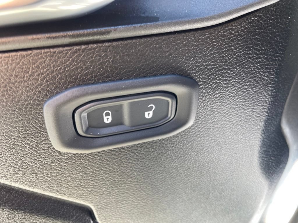 Used 2023 Jeep Gladiator Rubicon w/ LED Lighting Group AWD/4WD image 10