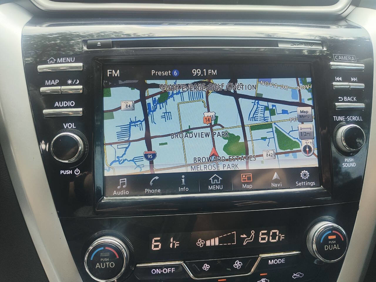 Used 2017 Nissan Murano Platinum w/ Platinum Technology Package image 48