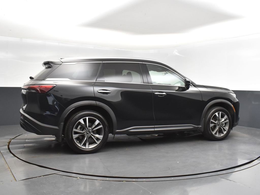 Certified 2025 INFINITI QX60 Luxe image 8