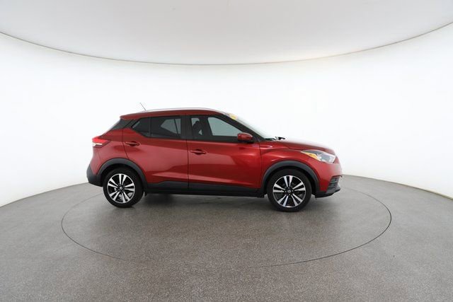 Used 2020 Nissan Kicks SV image 23