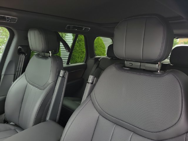 New 2026 Land Rover Range Rover SE AWD/4WD image 18