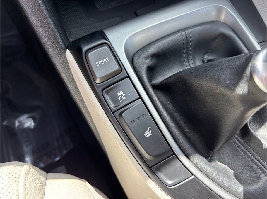 Used 2019 Hyundai Veloster Turbo Ultimate FWD image 30