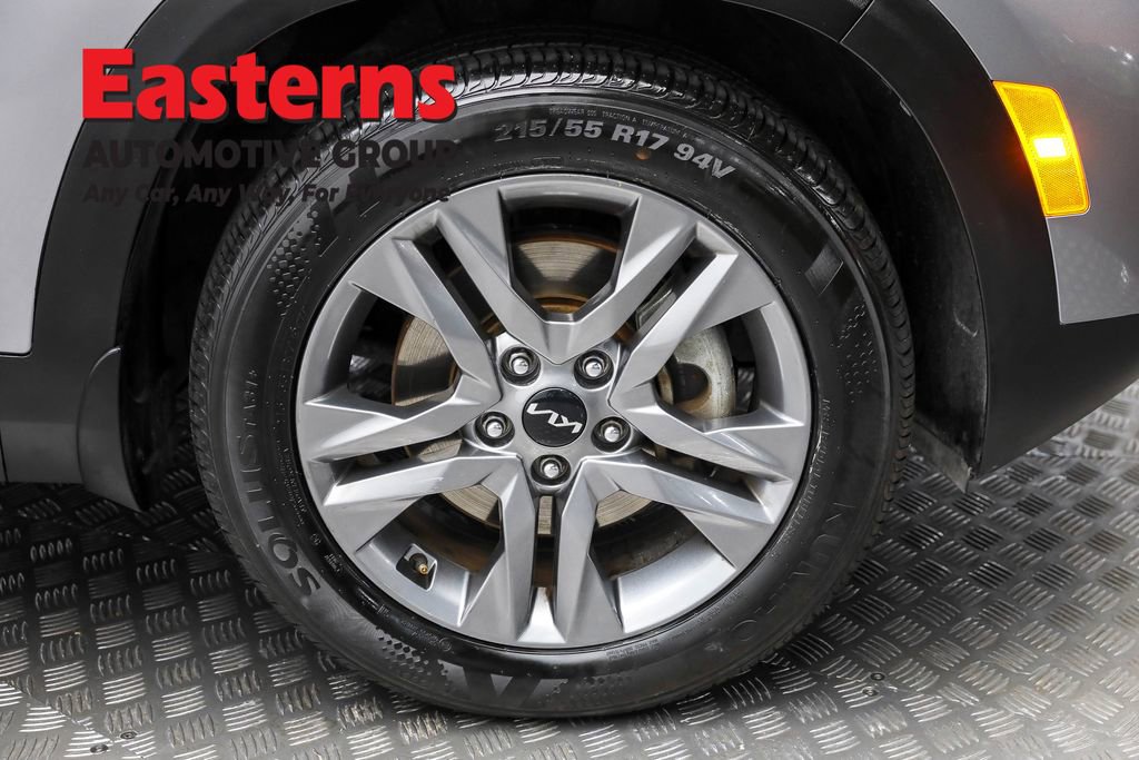 Used 2023 Kia Seltos LX image 30