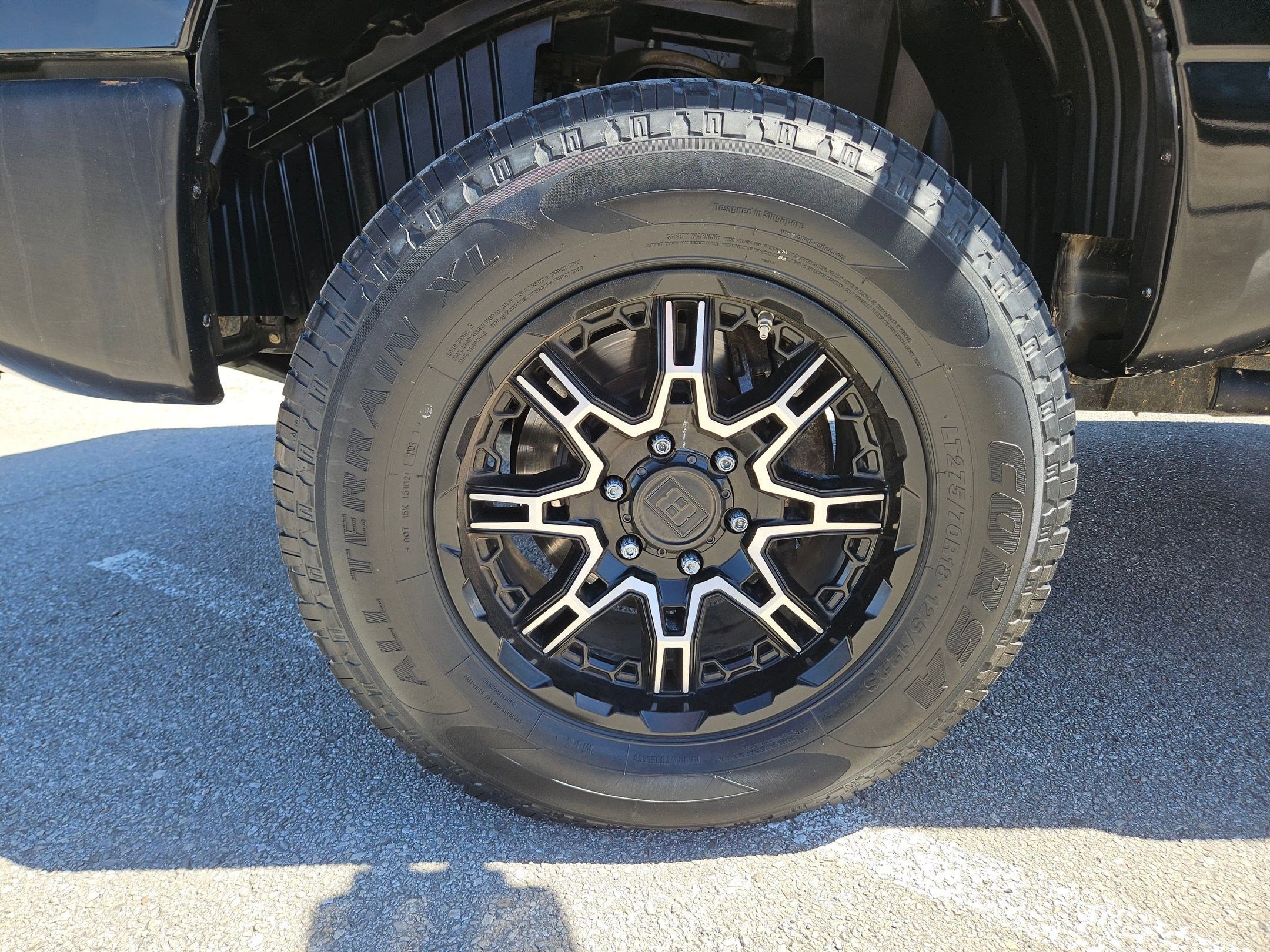 Used 2017 Nissan Titan S image 31