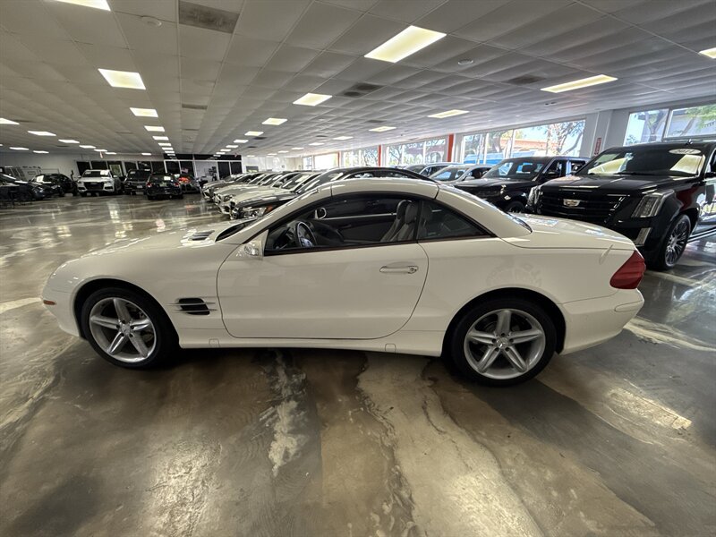Used 2005 Mercedes-Benz SL 500 image 4