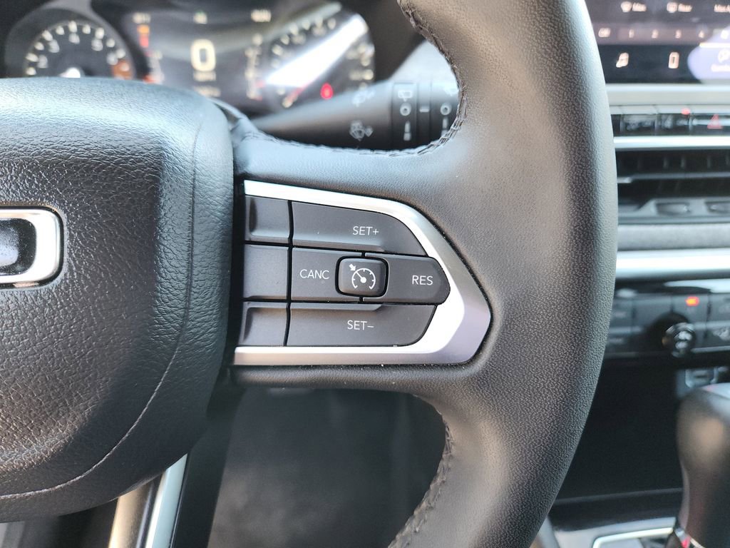 Used 2024 Jeep Compass Latitude image 26