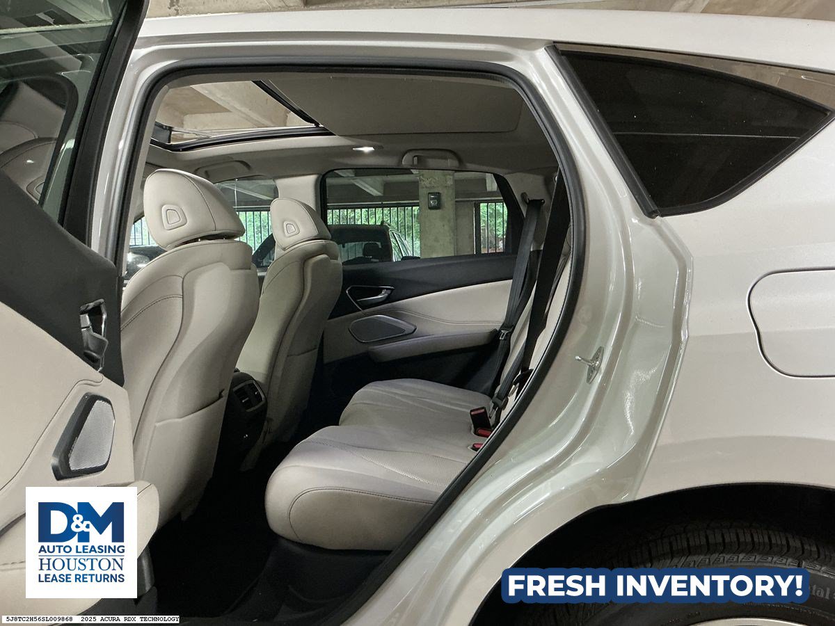 Used 2025 Acura RDX SH-AWD w/ Technology Package image 10