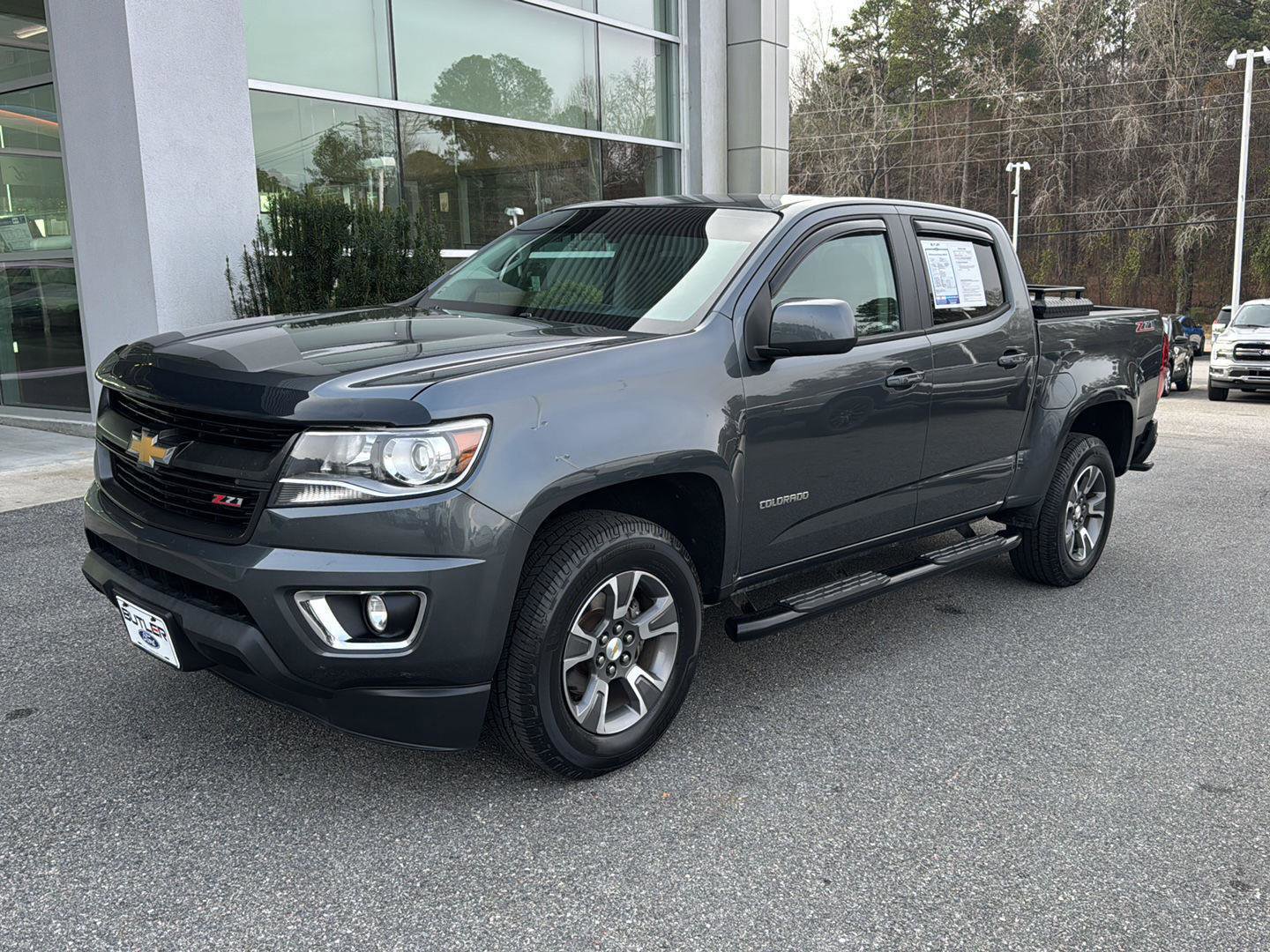 Used 2016 Chevrolet Colorado Z71 image 1