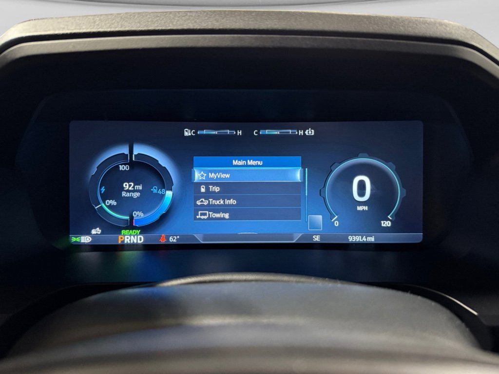 Used 2023 Ford F150 Lightning Lariat image 10