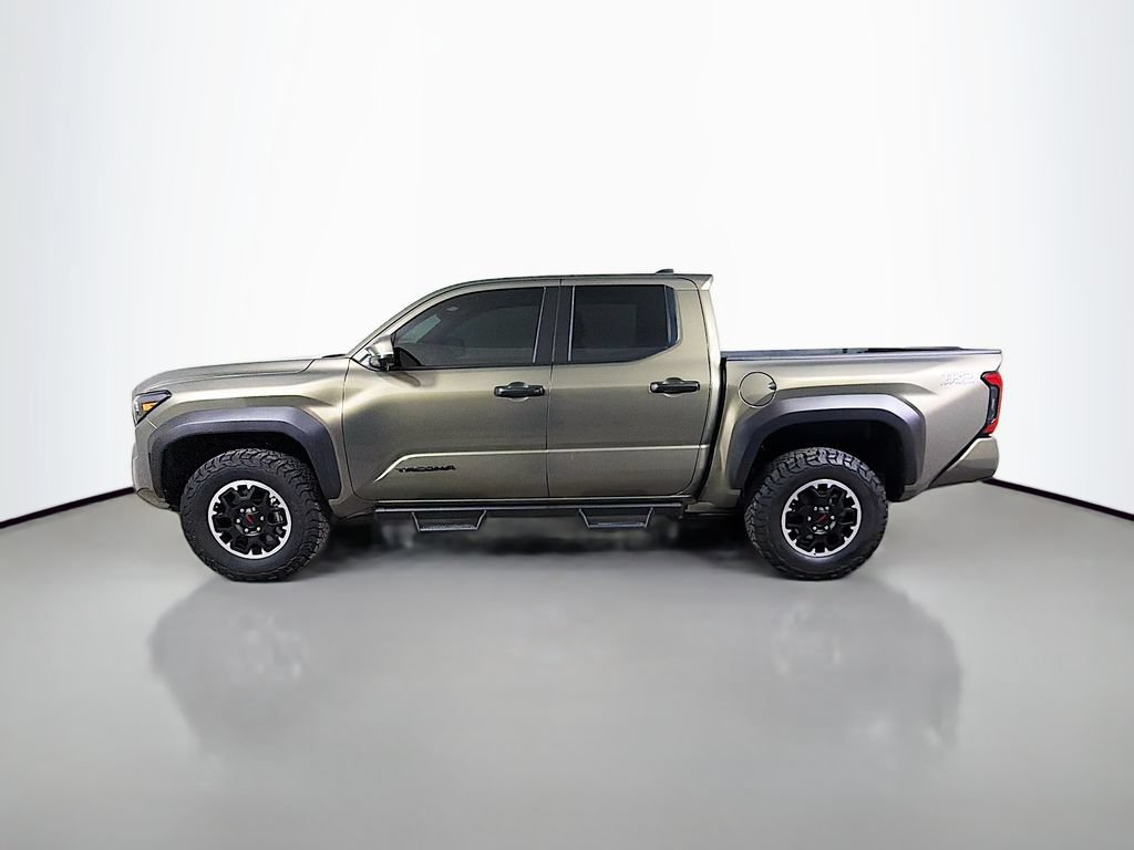 Certified 2025 Toyota Tacoma TRD Off-Road w/ TRD Off Road Premium Package AWD/4WD image 9