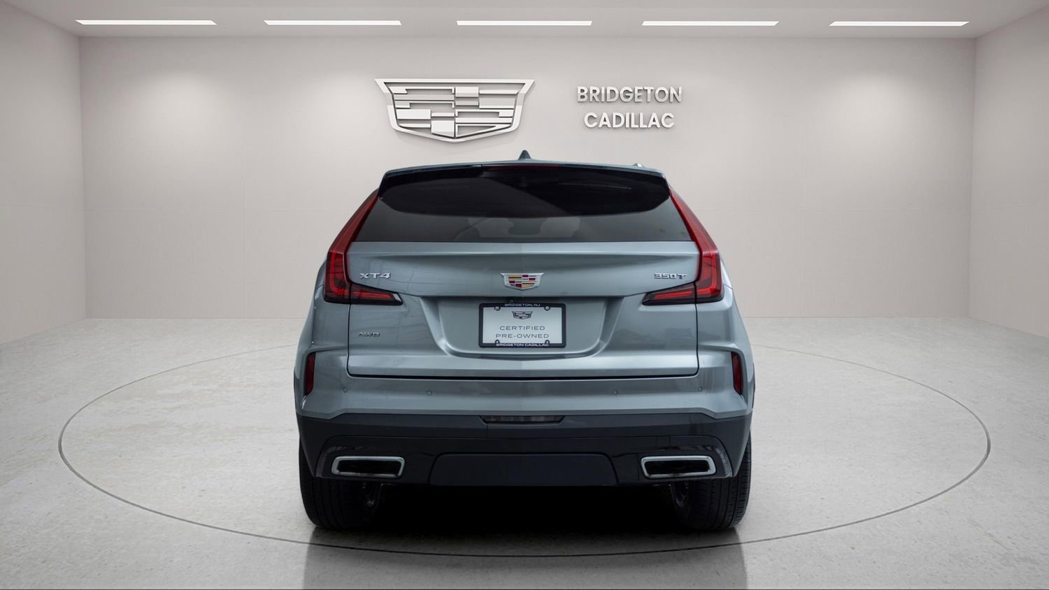 Used 2024 Cadillac XT4 Premium Luxury AWD/4WD image 10