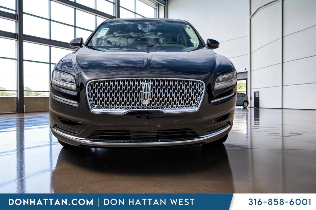Used 2022 Lincoln Nautilus Reserve AWD/4WD image 28