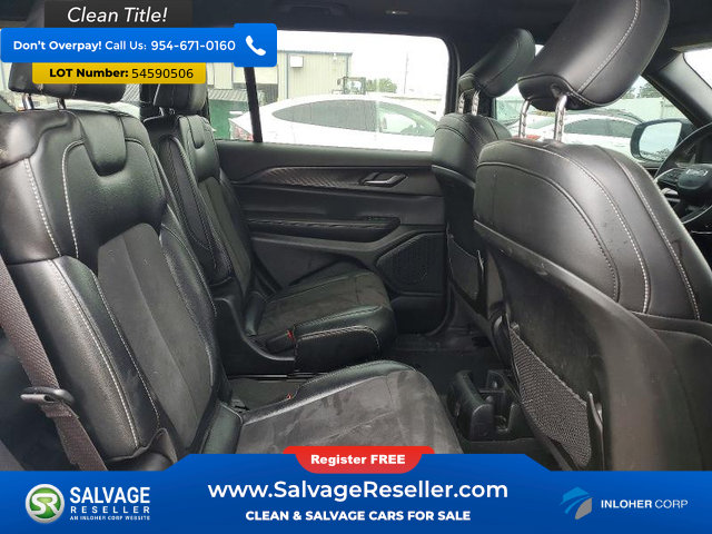 Used 2024 Jeep Grand Cherokee L Altitude AWD/4WD image 15