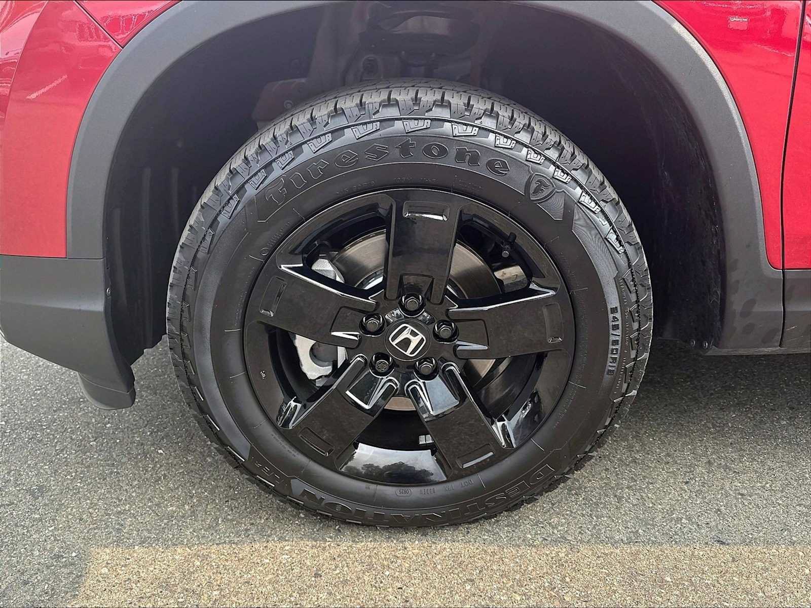 Used 2025 Honda Ridgeline Black Edition image 12