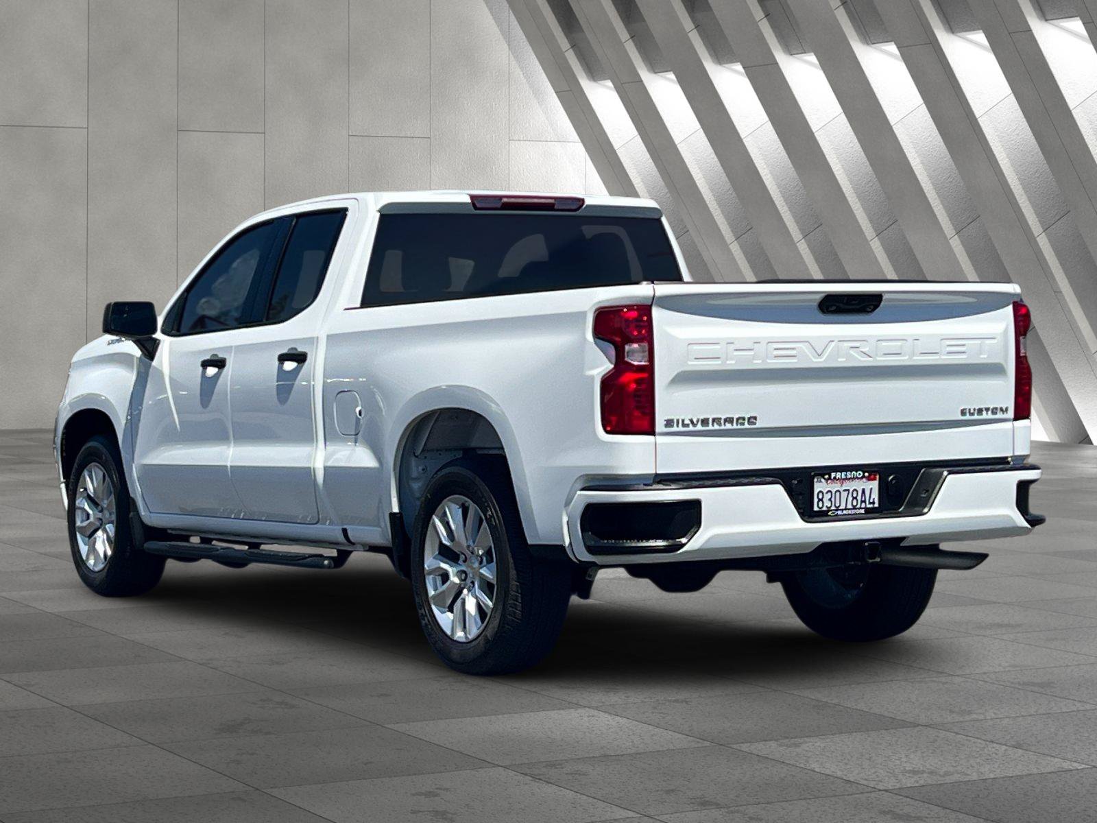 Used 2024 Chevrolet Silverado 1500 Custom RWD image 6