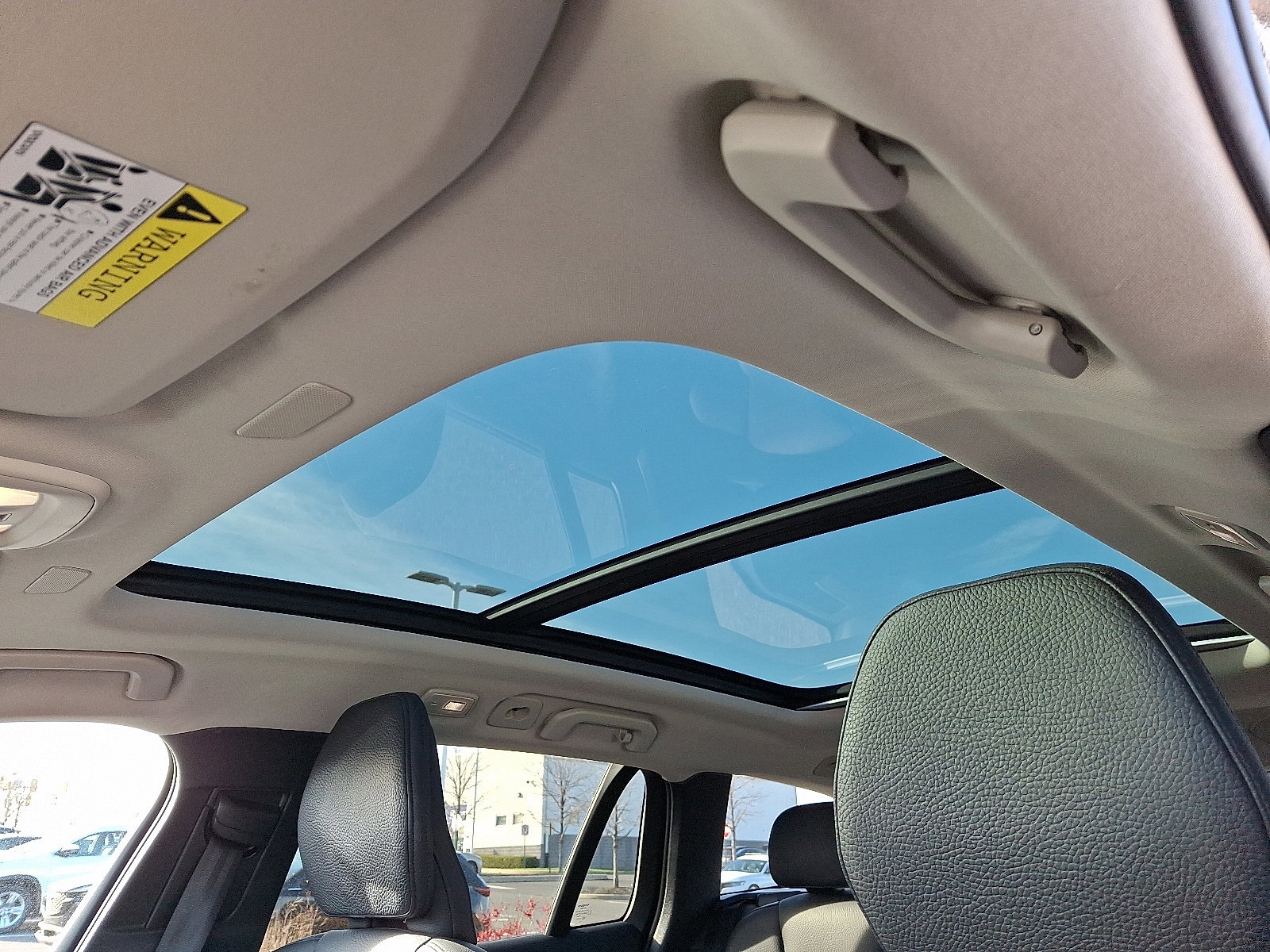 Used 2024 Volvo V60 B5 Cross Country Plus w/ Protection Package Premier image 14