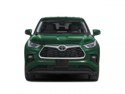 Certified 2025 Toyota Highlander LE AWD/4WD image 4