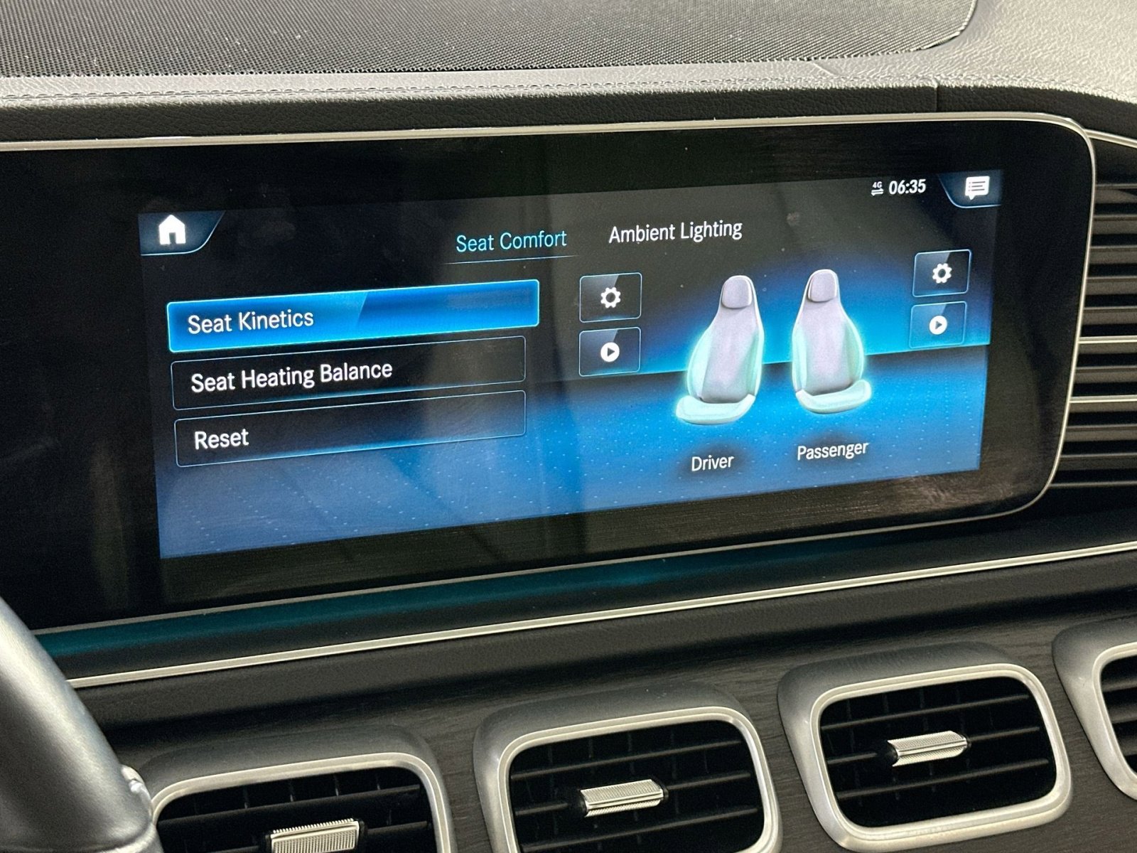 Used 2021 Mercedes-Benz GLS 450 4MATIC image 26