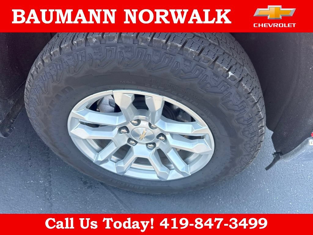 Used 2022 Chevrolet Silverado 1500 LT AWD/4WD image 12