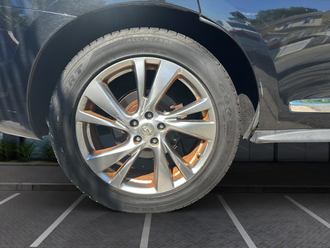 Used 2013 INFINITI JX35 AWD w/ Premium Pkg image 24