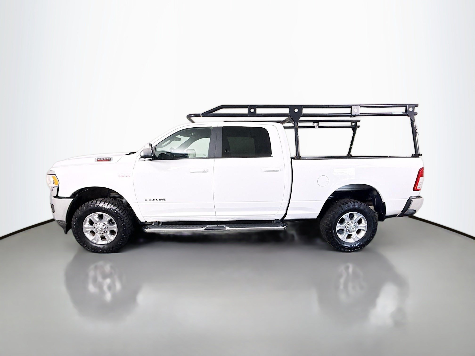 Used 2021 RAM 2500 Big Horn w/ Level 1 Equipment Group AWD/4WD image 6