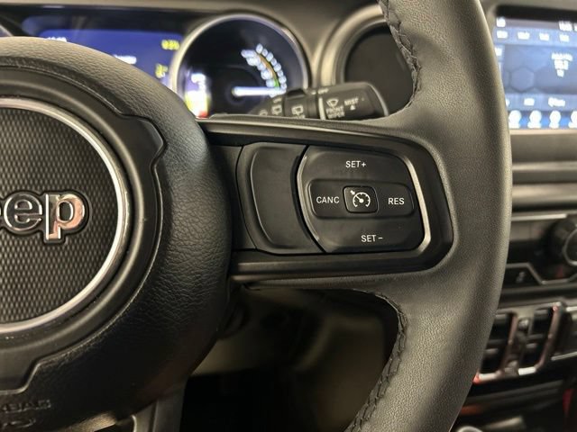 Used 2023 Jeep Wrangler Unlimited AWD/4WD image 25