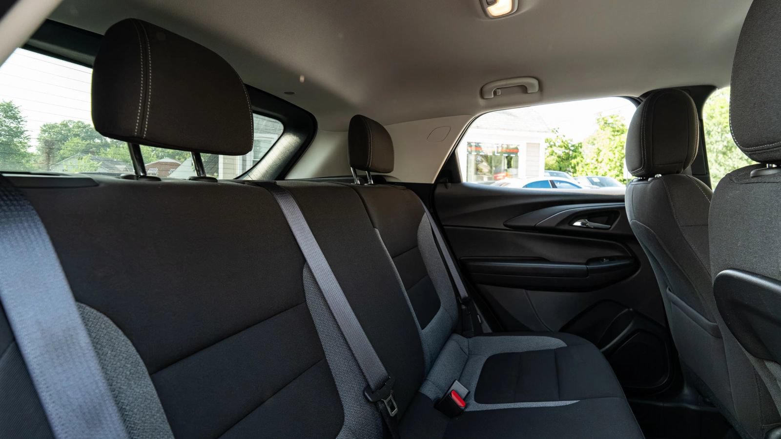 Used 2023 Chevrolet TrailBlazer LT FWD image 15