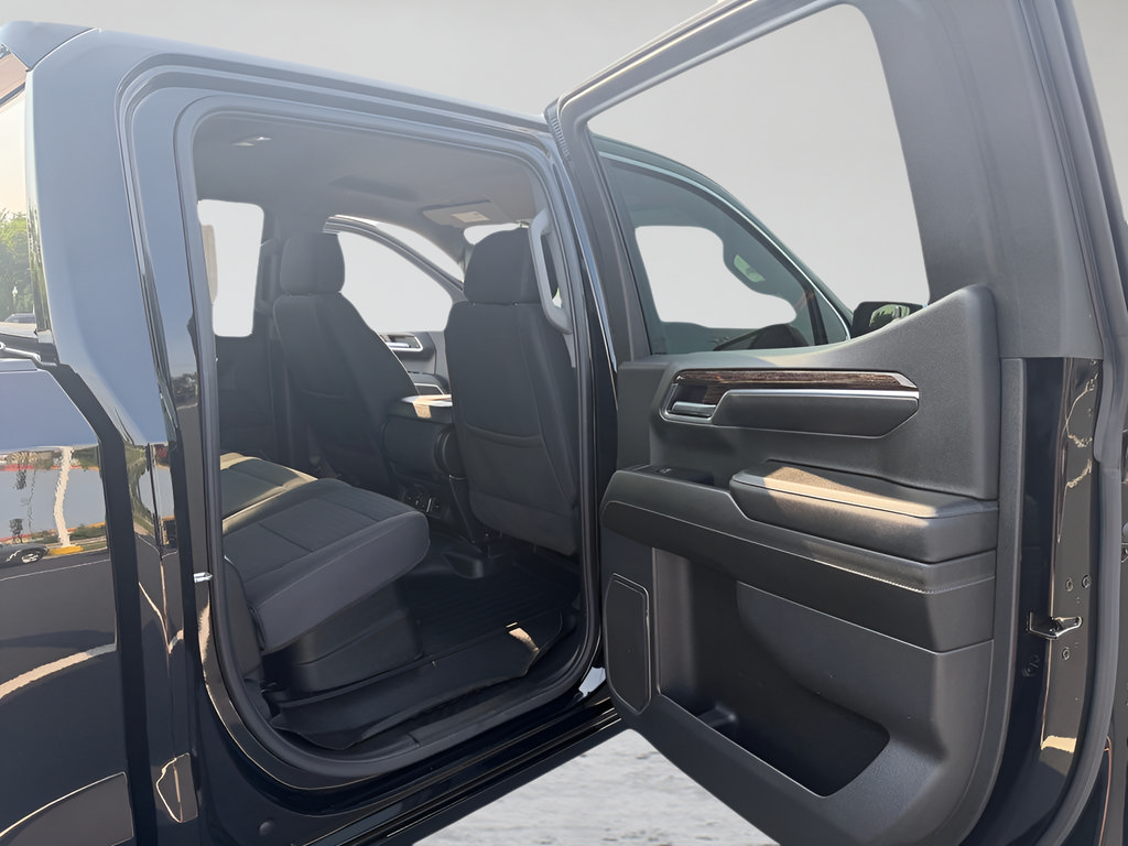 Used 2024 GMC Sierra 1500 SLE w/ Max Trailering Package AWD/4WD image 18