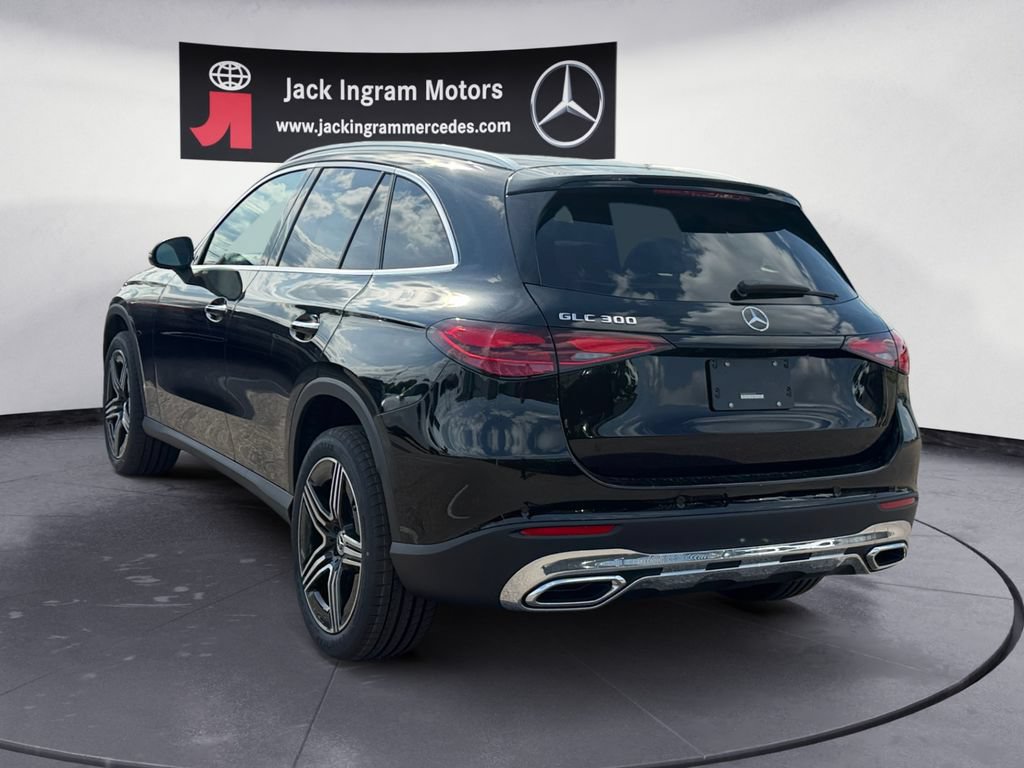 New 2026 Mercedes-Benz GLC 300 image 3