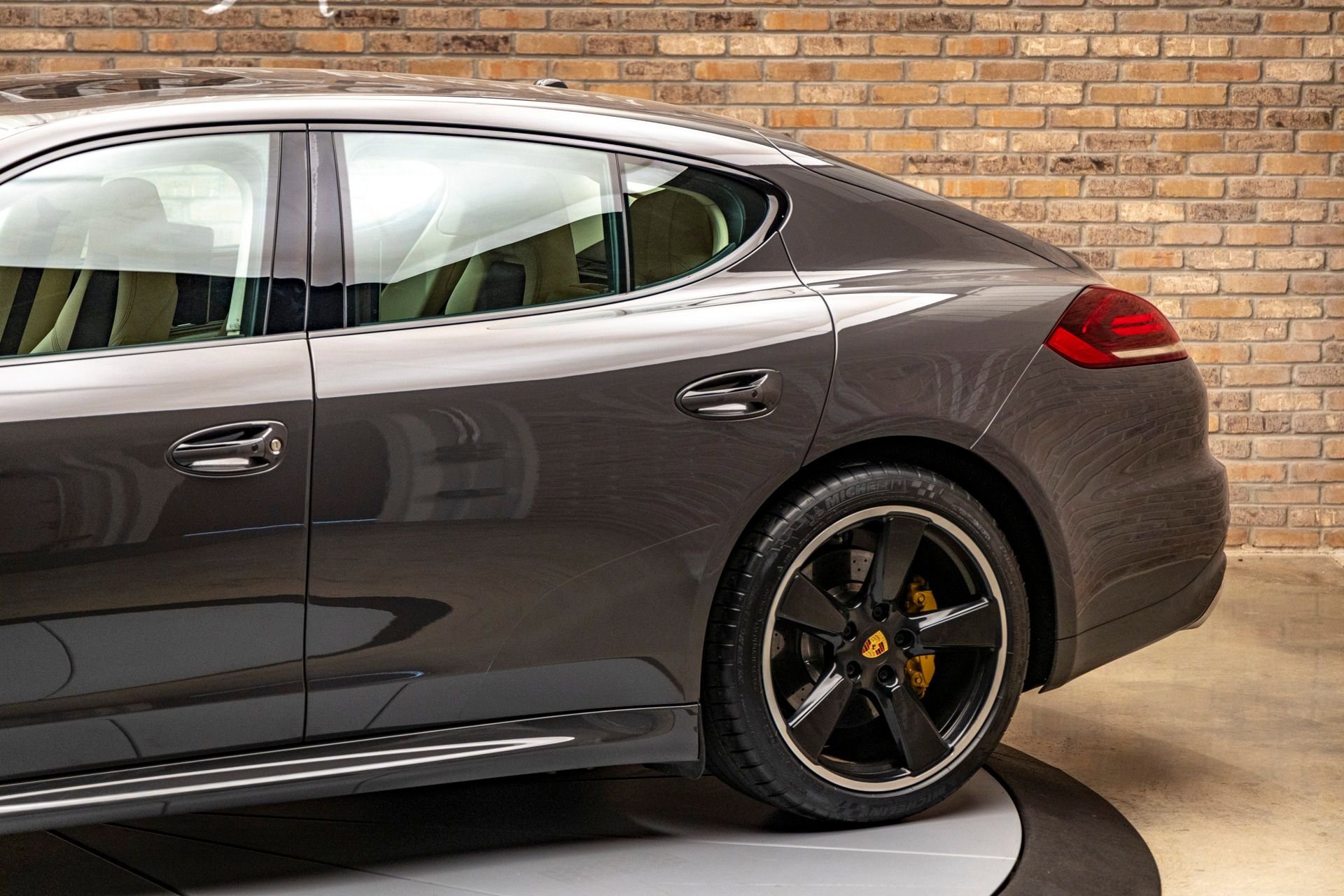 Used 2016 Porsche Panamera Turbo S image 10