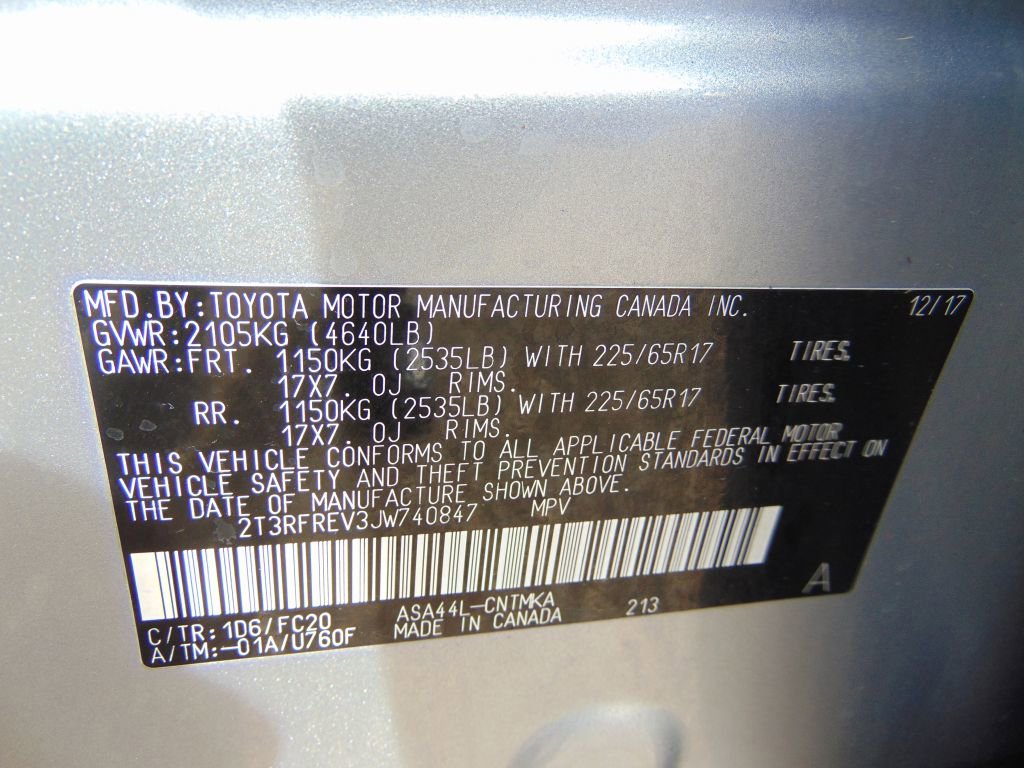 Used 2018 Toyota RAV4 XLE w/ Plus Extra Value Package image 31